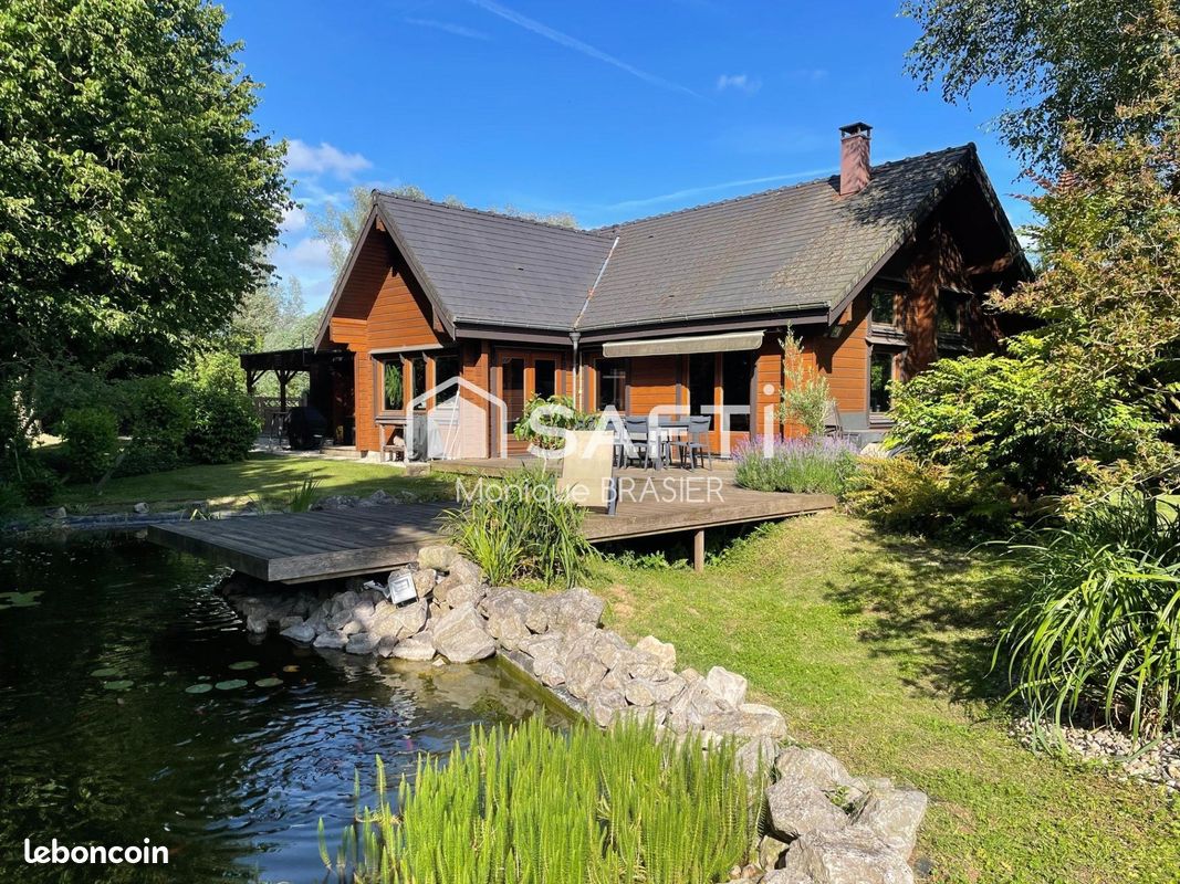 Maison 7 pièces 174 m² · à Rivière · 174 m² · 387 000 €