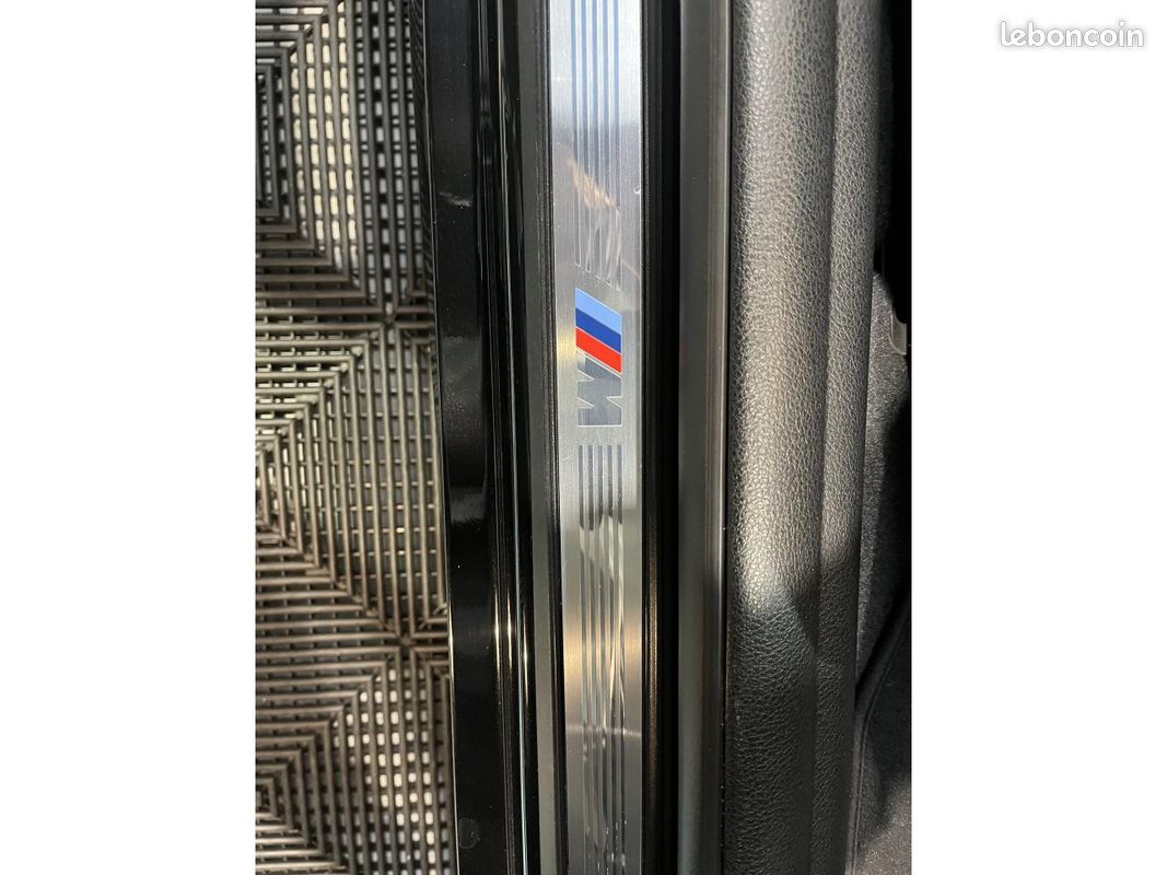 BMW SERIE 2 220i Cabriolet - BVA - M Sport - SUIVI COMPLET - CAMERA DE RECUL - CARPLAY (image 31)