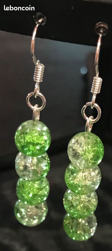 Boucle d’oreille artisanale (image 3)