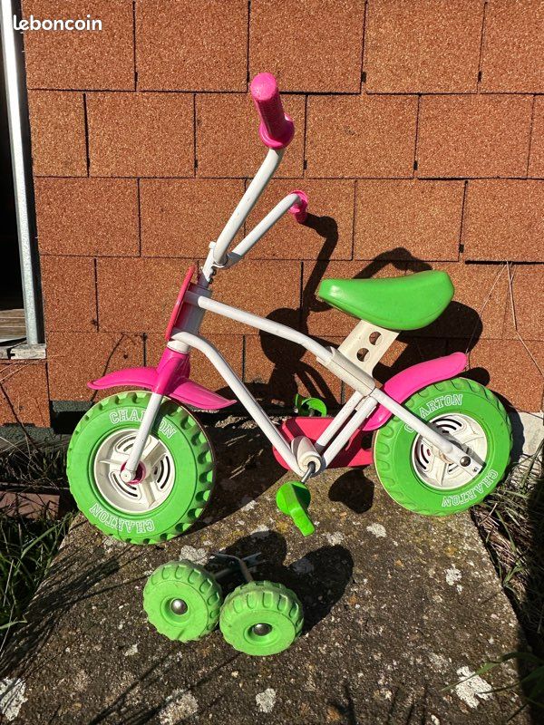 1er Petit Vélo enfant vintage avec roulettes (image 1)