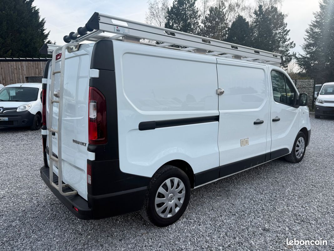 Renault trafic 2.0 dci 120 gd confort galerie 15250 ht (image 3)