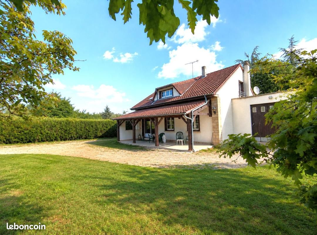 Maison 5 pièces 135 m² · à Les Bordes · 135 m² · 212 000 €