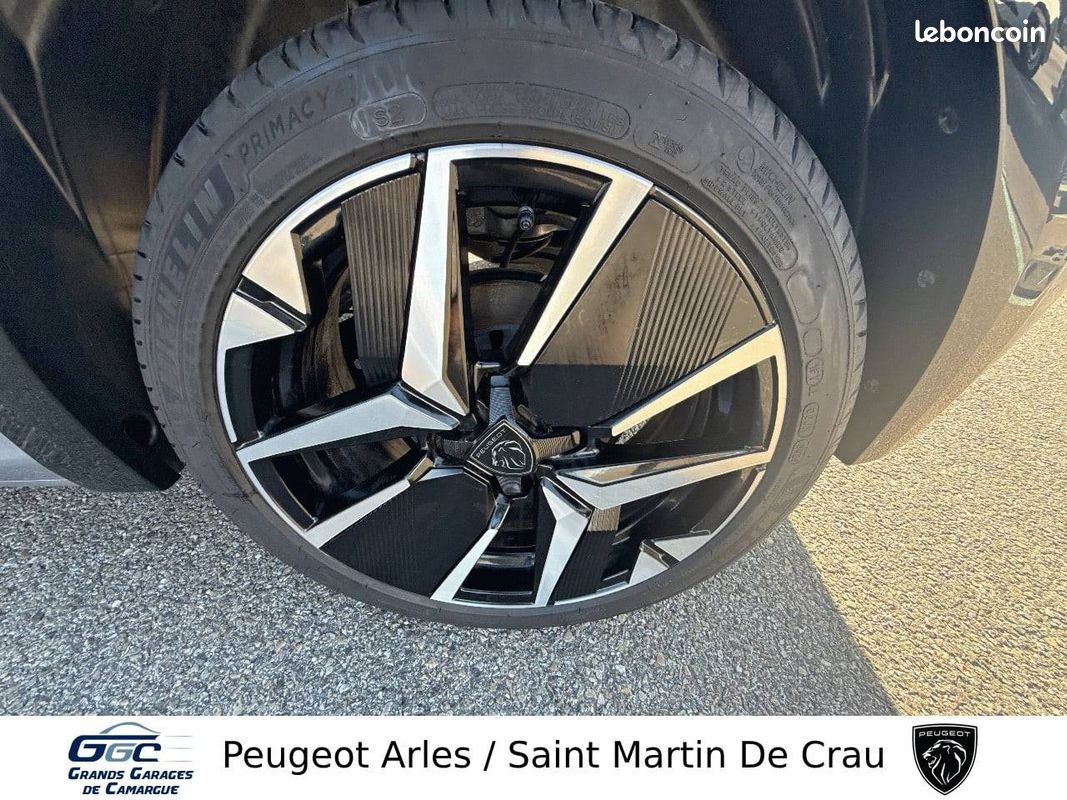 PEUGEOT 208 Hybrid 110 e-DCS6 GT (image 12)