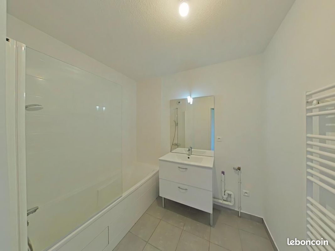Appartement T3 (image 8)