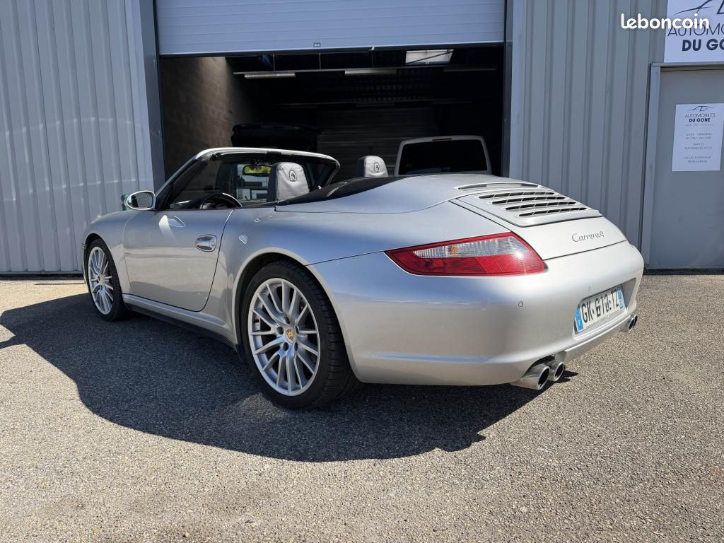 PORSCHE 911 Cabriolet 3.6i - BVA Tiptronic TYPE 997 CABRIOLET Carrera 4 (image 3)