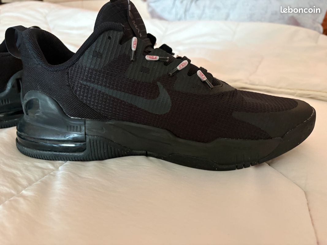 Chaussure NIKE (image 2)