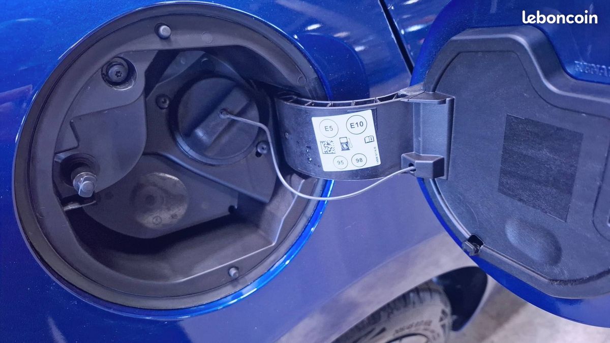 Renault clio e tech full hybrid 145 ch gsr2 (image 30)