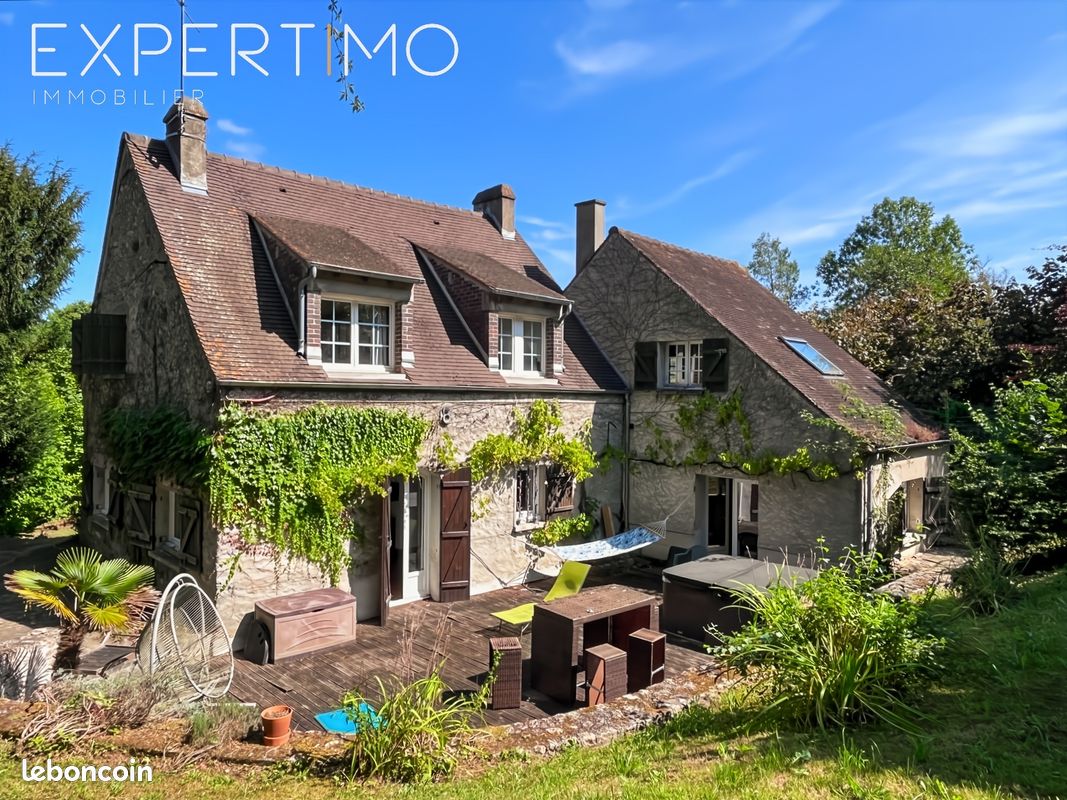 Maison 6 pièces 118 m² · à Breuillet · 118 m² · 1 739 €