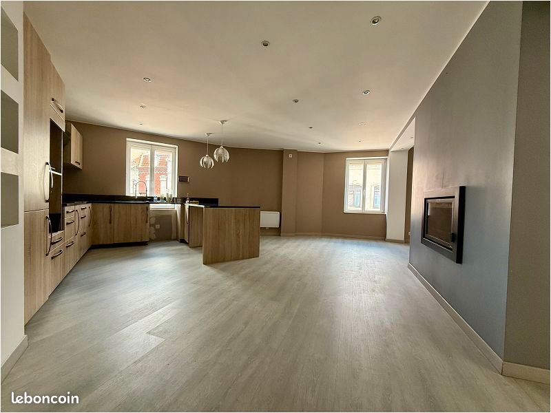 Appartement 3 pièces 98 m² · à Tourcoing · 98 m² · 850 €