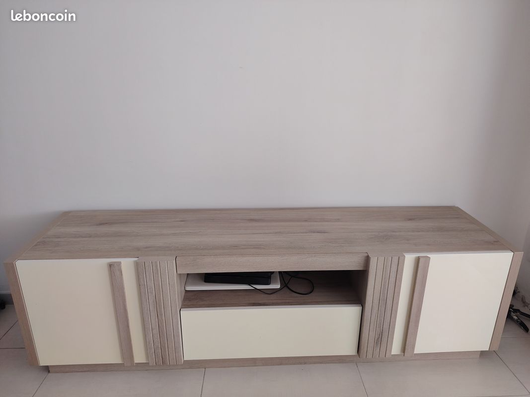 Table télé (image 1)