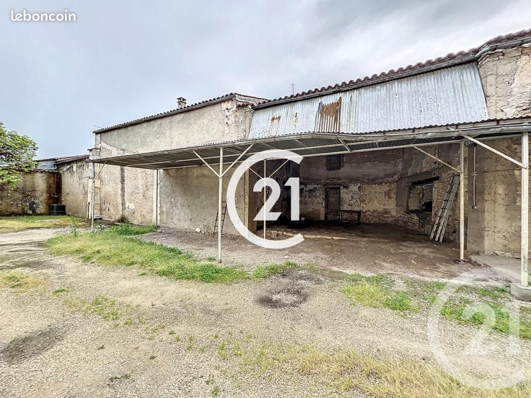 Maison 3 pièces 93 m² - Boutiers-Saint-Trojan 16100 (image principale 1)