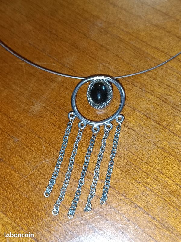 Lot de bijoux fantaisie (image 12)