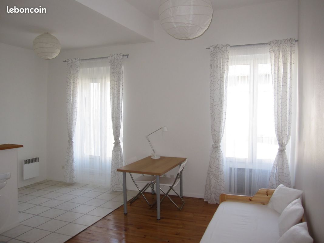 Appartement 1 pièce 27 m² · à Saint-Étienne · 27 m² · 395 €/mois