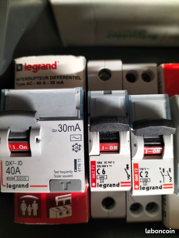 LEGRAND DX3 Disjoncteur différentiel bipolaire 16A 30mA type AC 230V - 410725 - Bricolage