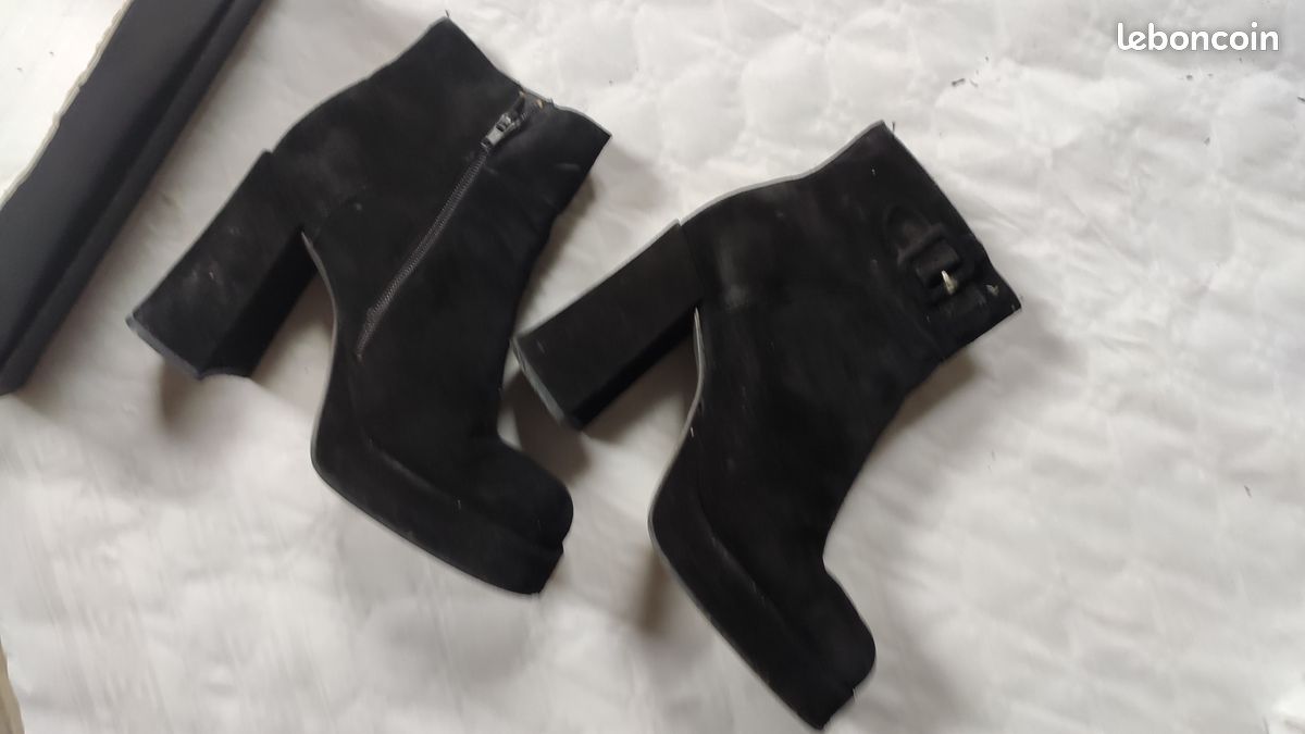 Bottines daim a talons (image 1)