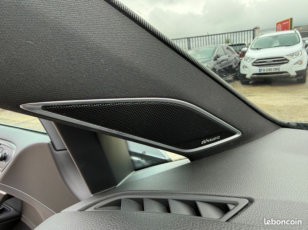 VOLKSWAGEN GOLF GTI 2.0 TSI EVO 245CH PERFORMANCE - CAMERA DE RECUL - REGULATEUR / LIMITEUR - SIEGES CHAUFFANTs (image 18)