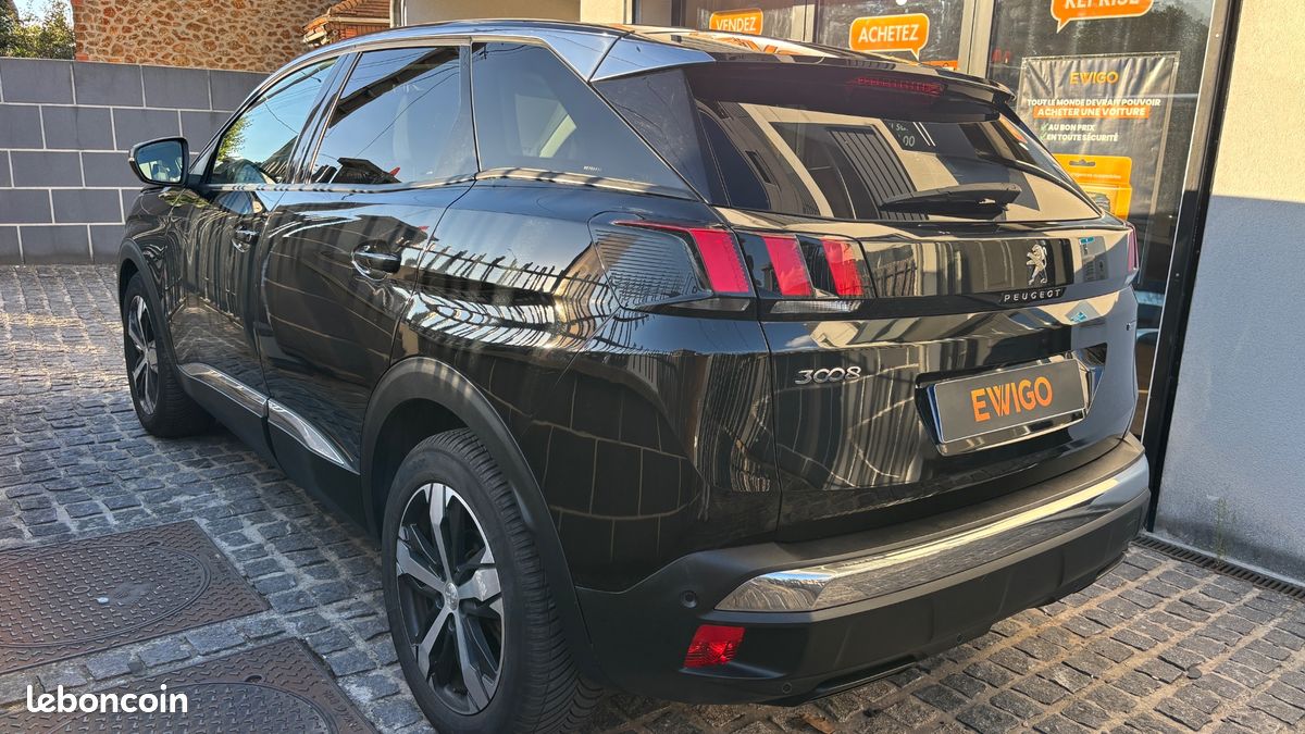 PEUGEOT 3008 1.2 PURETECH 130ch ALLURE EAT6 - Entretien complet * Carplay * Caméra * Grip Control (image 16)