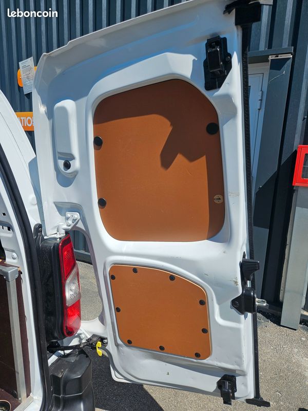 CITROEN BERLINGO VU GENERATION-III FOURGON 1.5 BLUEHDI 100 1000KG M L1 CLUB START-STOp (image 23)