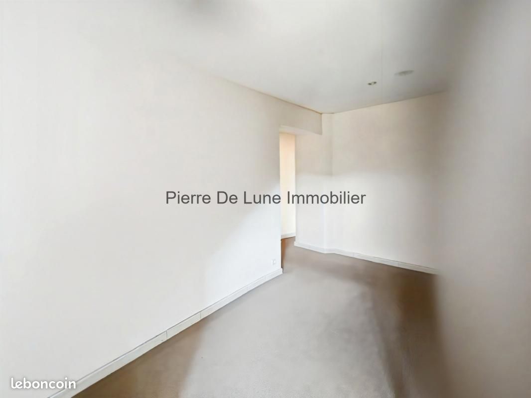 Appartement 3 pièces 110 m² · à Chamelet · 110 m² · 129 000 €