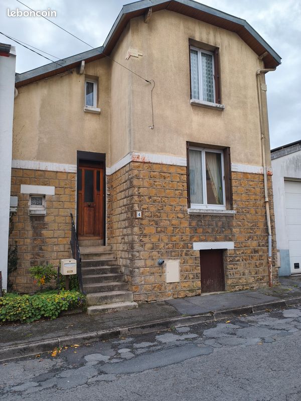 Maison 4 pièces 80 m² · à Charleville-Mézières · 80 m² · 77 000 €