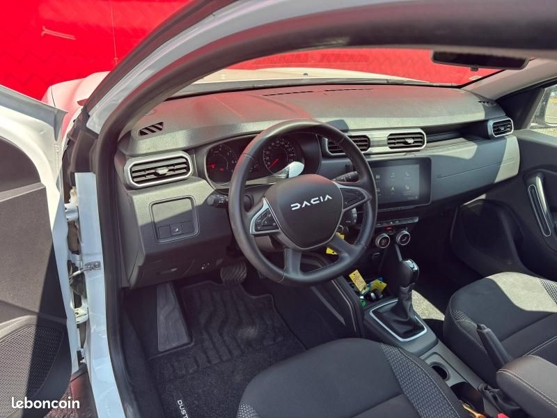 Dacia Duster 1.3 TCe 150ch FAP Confort 4x2 EDC (image 5)
