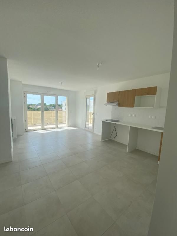 Appartement 3 pièces 61 m² · à Cenon · 61 m² · 925 €