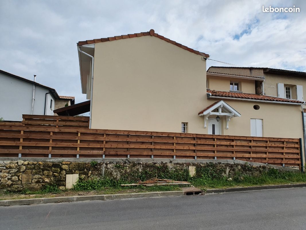 Maison 5 pièces 100 m² · à Montussan · 100 m² · 1 100 €