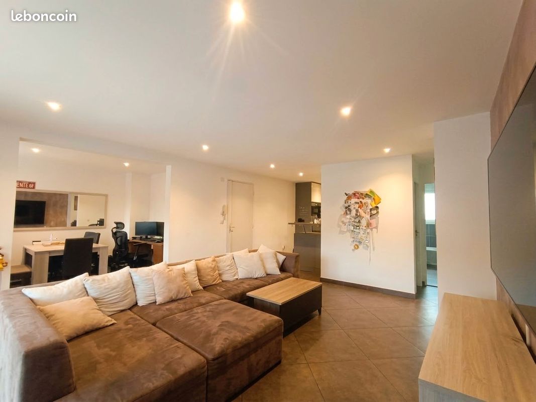 Appartement 3 pièces 70 m² · à La Trinité · 70 m² · 242 000 €