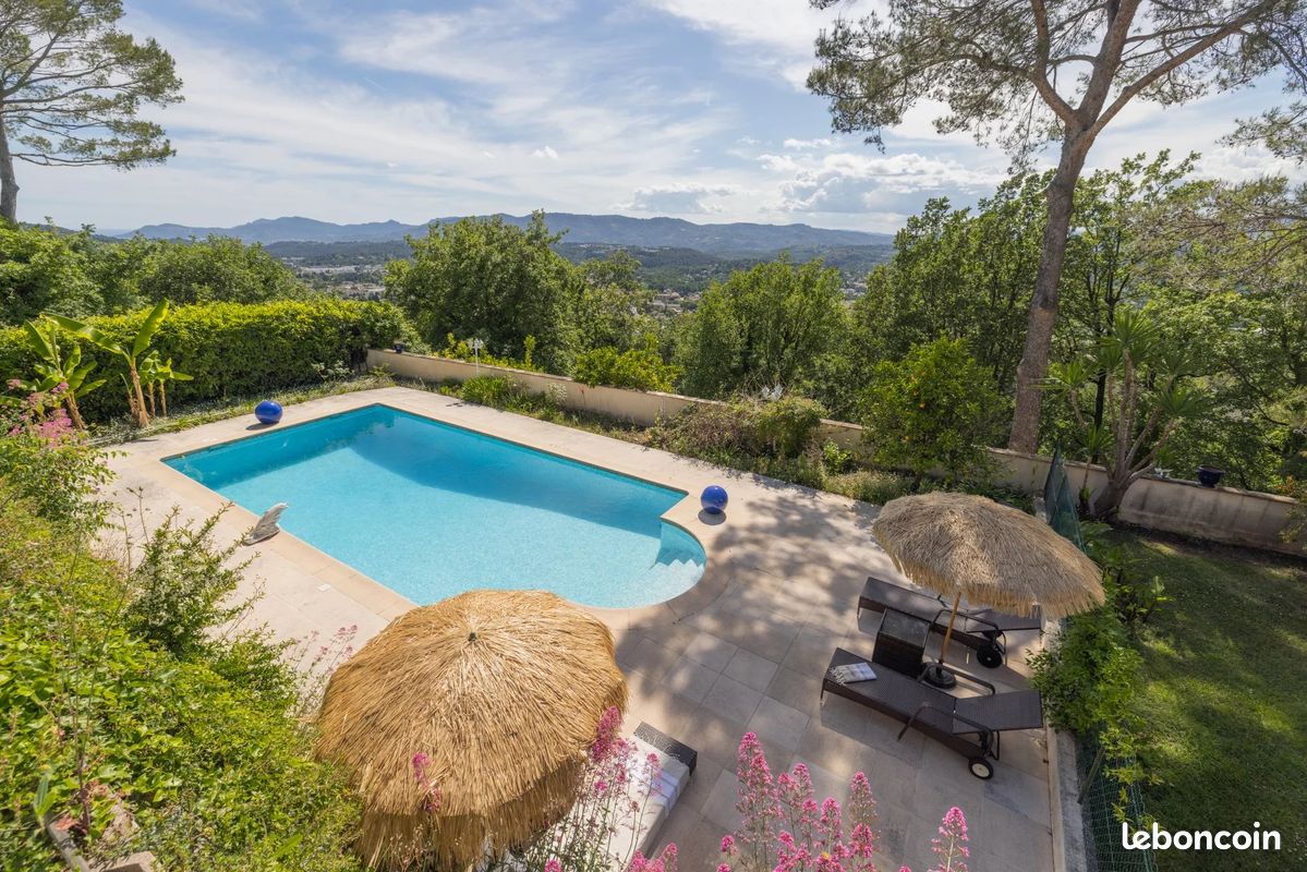 Maison 8 pièces 369 m² · à Mouans-Sartoux · 369 m² · 2 390 000 €