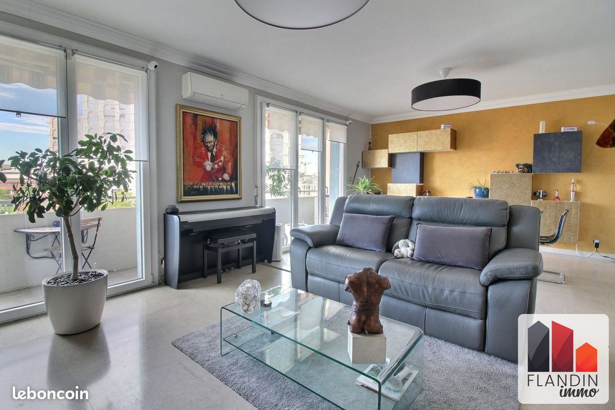 Appartement 3 pièces 82 m² · à Lyon · 82 m² · 250 000 €