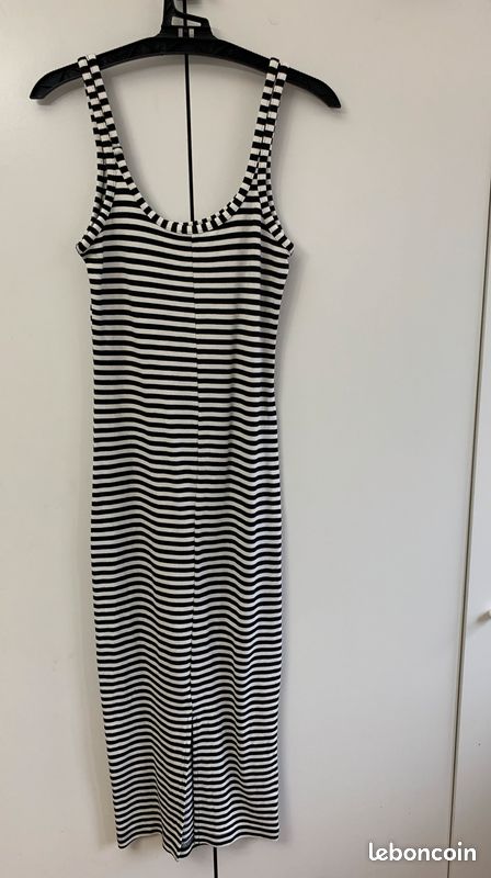 Robe (image 2)