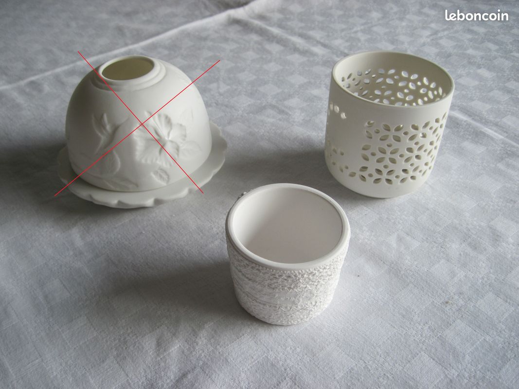 Jolis bougeoirs blancs (image 1)