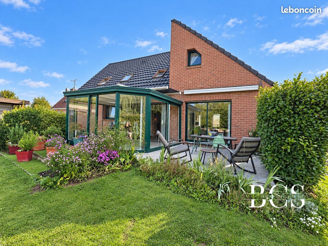 Maison 10 pièces 175 m² · à Nivelle · 175 m² · 449 000 €
