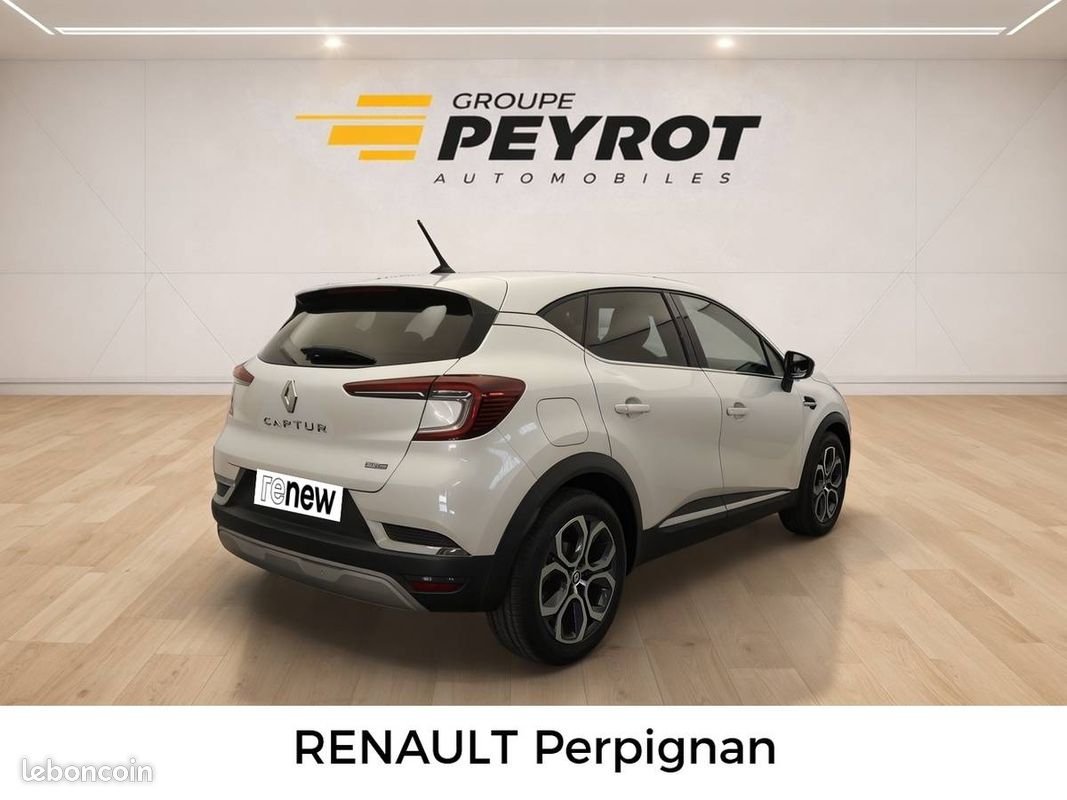 RENAULT Captur E-Tech 145 - 21 Intens (image 5)