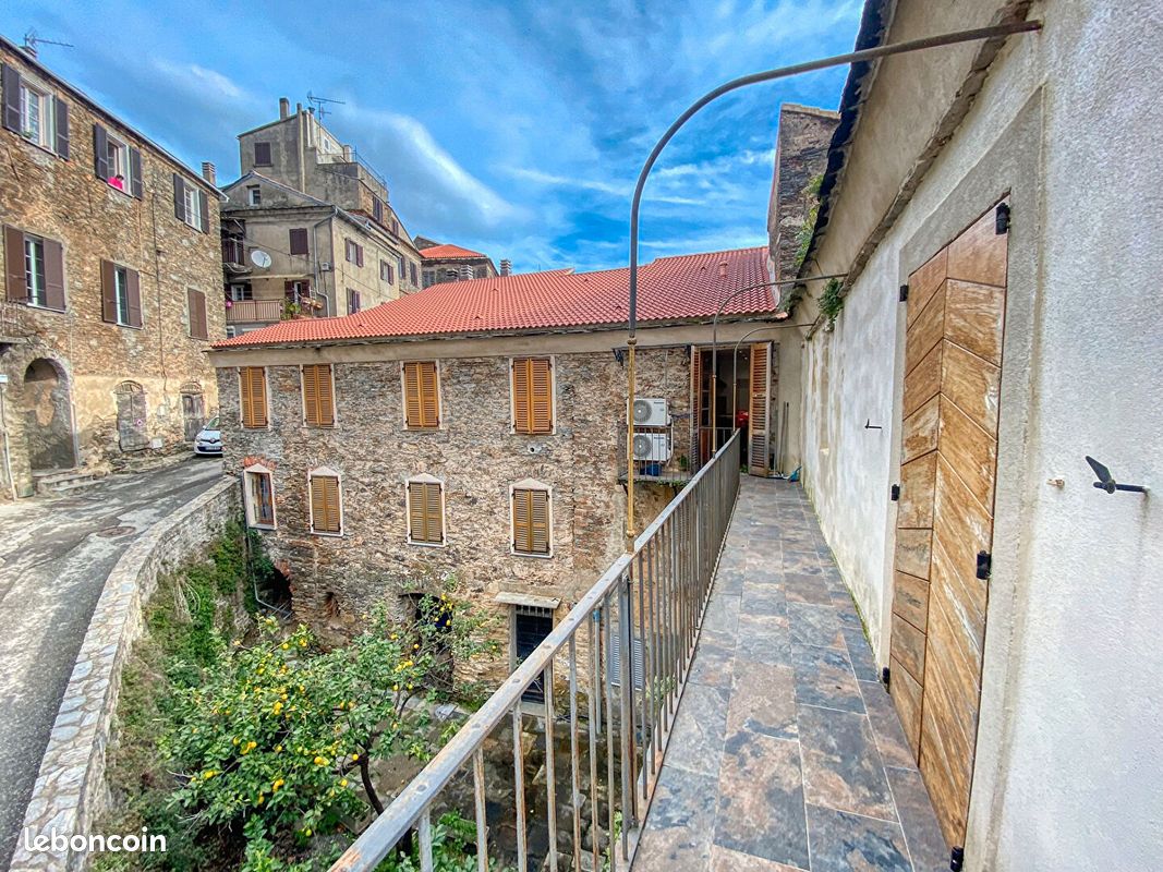 Appartement 8 pièces 202 m² · à Cervione · 202 m² · 440 000 €