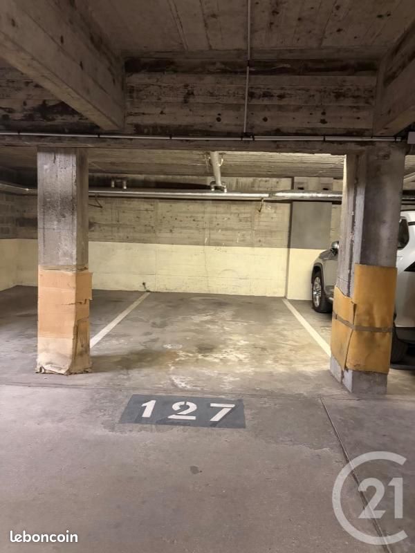 Parking 6 m² · à Moulins · 6 m² · 55 €/mois