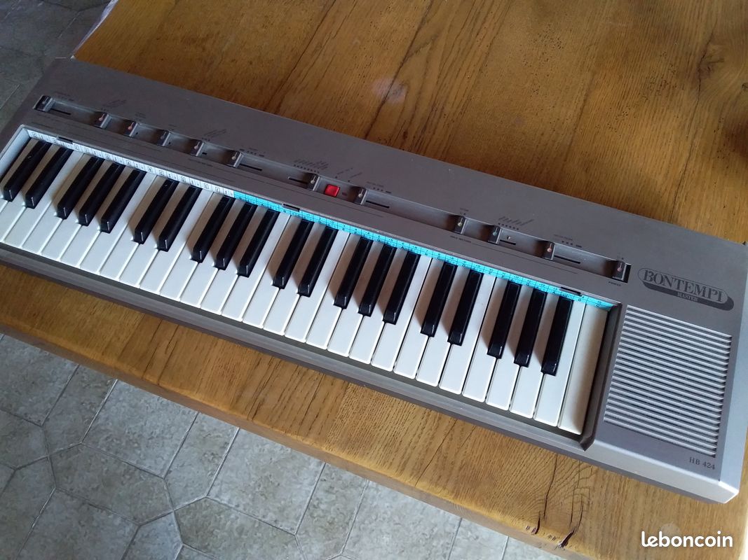 Orgue portable BONTEMPI années 80 - HB 424 (image 1)
