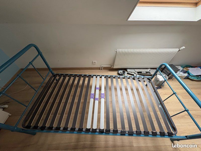 Lit 1 personne en métal 190 90 Conforama avec matelas Dunlopilo (image 2)