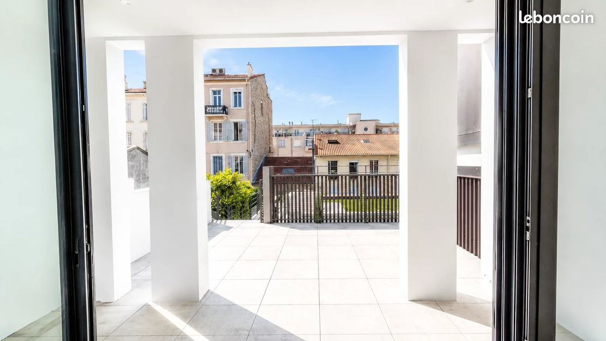 Maison 6 pièces 127 m² · à Cannes · 127 m² · 930 000 €