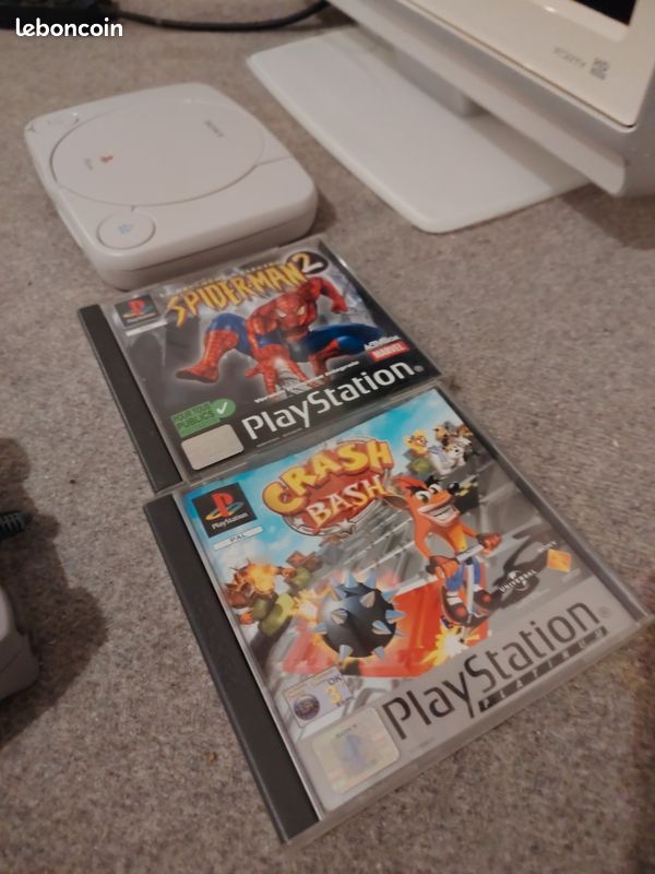 Console Sony PlayStation PS One SCPH-102 PAL 2 manettes 2 jeux carte mémoire bon état (image 9)
