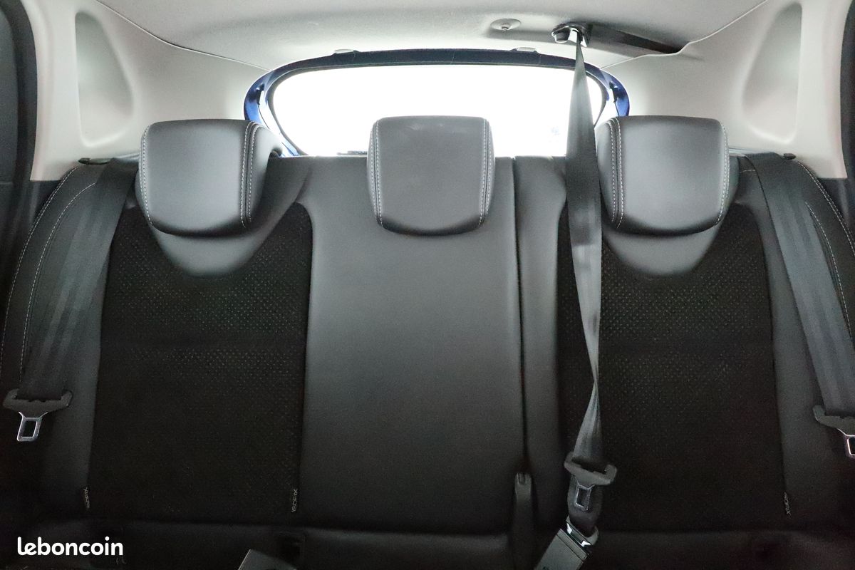 Renault Clio 1.2 TCe Energy Intens 118 ch (image 9)