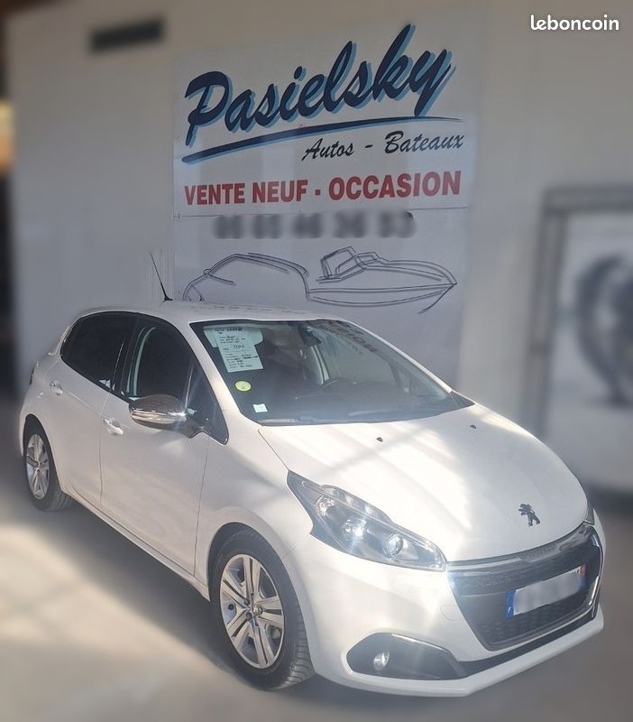 Peugeot 208 Blue HDI 100 cv Allure Business (image 5)