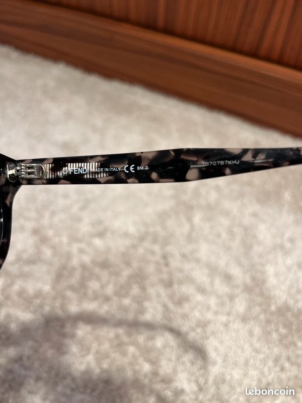 Lunettes Soleil Fendi Femme (image 3)