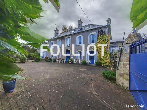 Maison 8 pièces 300 m²