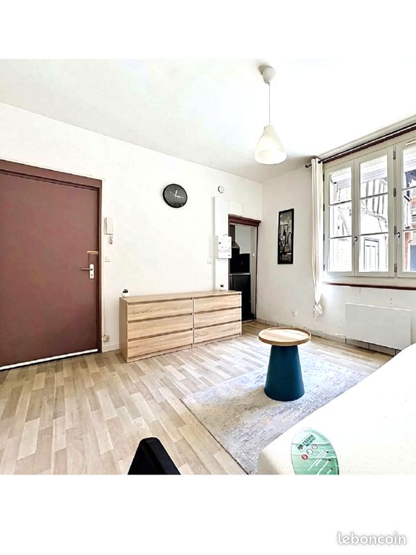 Appartement 1 pièce 22 m² · à Auxerre · 22 m² · 373 €