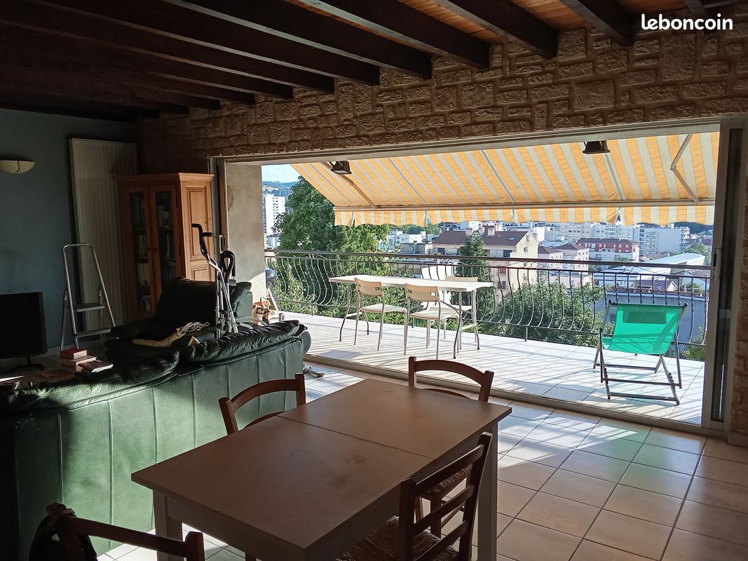 Appartement 5 pièces 120 m² · à Saint-Étienne · 120 m² · 850 €