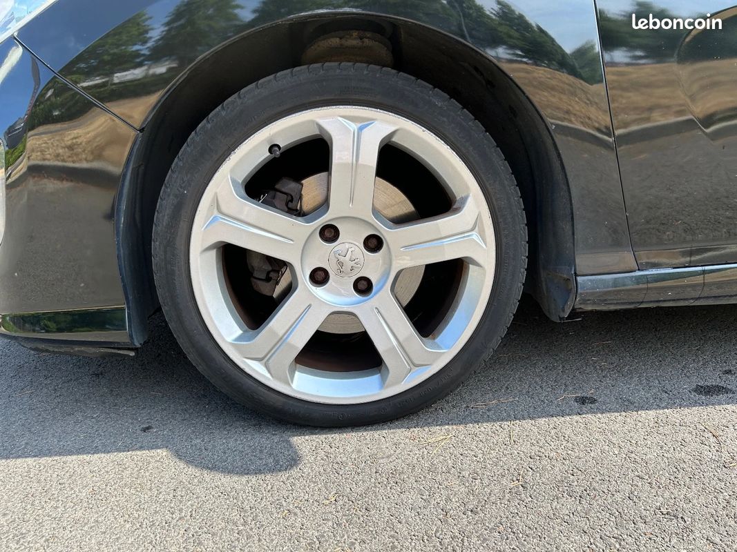 PEUGEOT 308 CC 2.0 HDi 16V 140ch FAP Féline (image 7)