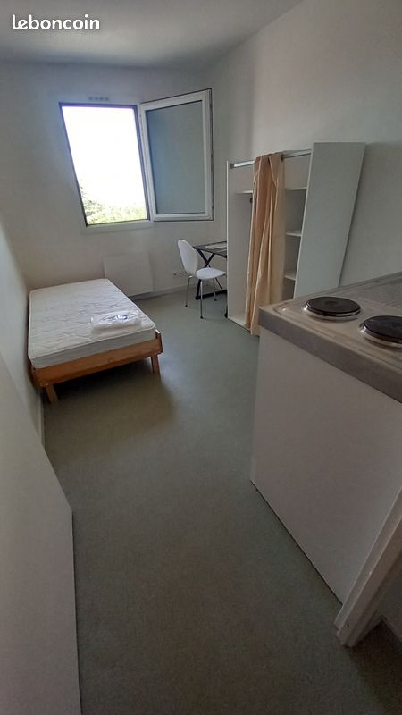 Appartement 1 pièce 13 m² · à Tours · 13 m² · 350 €