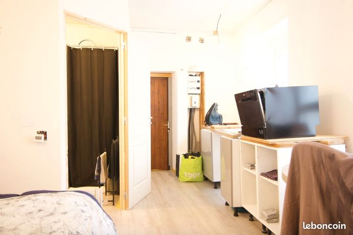 Immeuble 12 pièces 180 m²