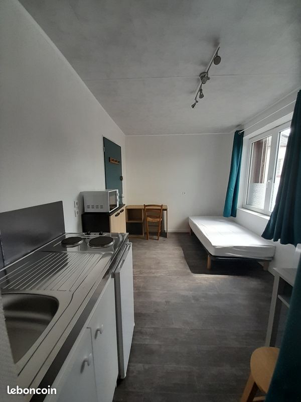 Appartement 1 pièce 15 m² · à Saint-Quentin · 15 m² · 215 €/mois